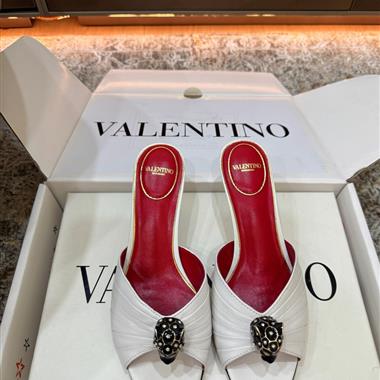 Valentino   2026新款女生休閒時尚鞋子
