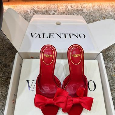 Valentino   2026新款女生休閒時尚鞋子