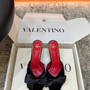 Valentino   2026新款女生休閒時尚鞋子