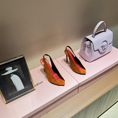 Valentino   2026新款女生休閒時尚鞋子