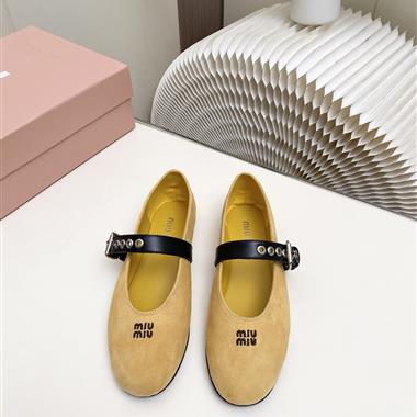 MIUMIU  2026新款女生休閒時尚鞋子