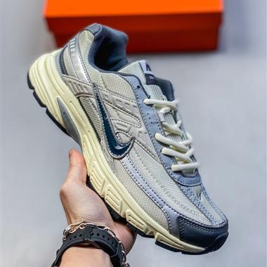 Nike INITIATOR 運動鞋