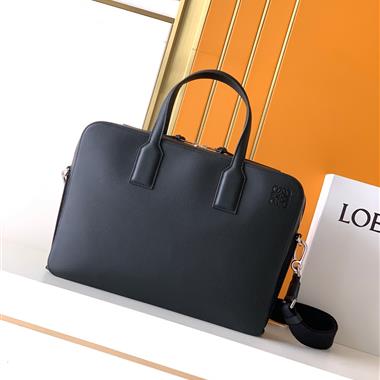 LOEWE   2026新款男生時尚包包   尺寸：38x27x8CM