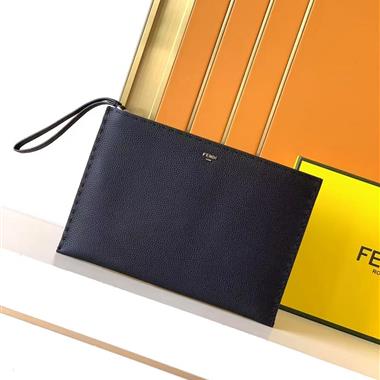 FENDI   2026新款男生時尚包包   尺寸：30x20x1CM