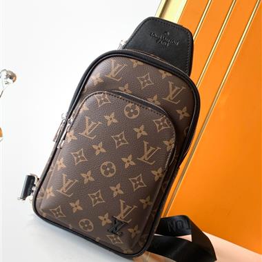 LOUIS VUITTON   2026新款男生時尚包包   尺寸：17x27x5CM
