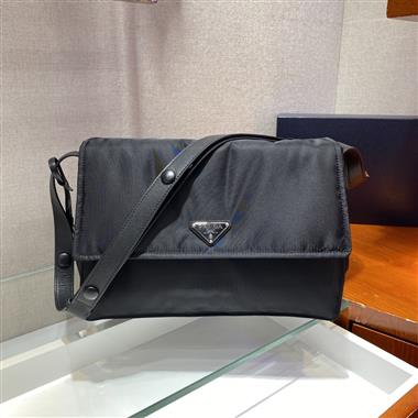 PRADA   2026新款男生時尚包包 尺寸：30*21.5*12CM