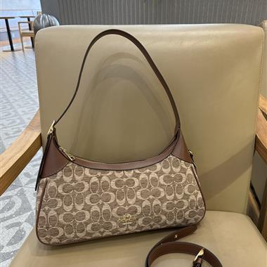 COACH   2026新款女生時尚包包  尺寸：35.5*21*8.5CM
