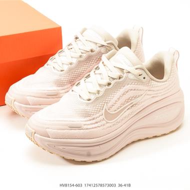 Nike Vomero Plus 舒適減震防滑 低幫跑步鞋