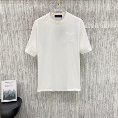 LouisVuitton   2026夏季新款短袖T恤   尺寸偏大