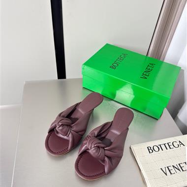 BOTTEGA VENETA  2026新款女生休閒時尚鞋子