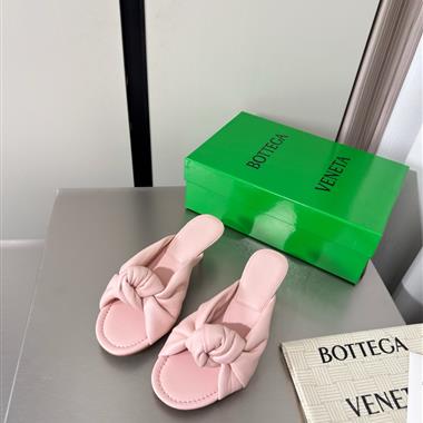 BOTTEGA VENETA  2026新款女生休閒時尚鞋子