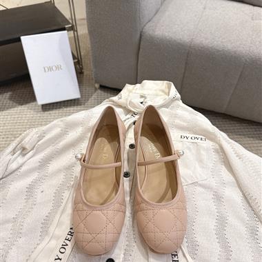 DIOR  2026新款女生休閒時尚鞋子