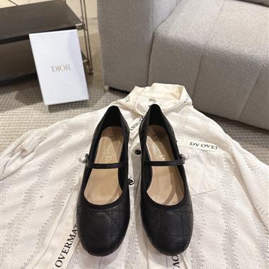 DIOR  2026新款女生休閒時尚鞋子