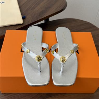 Louis Vuitton  2026新款女生休閒時尚鞋子