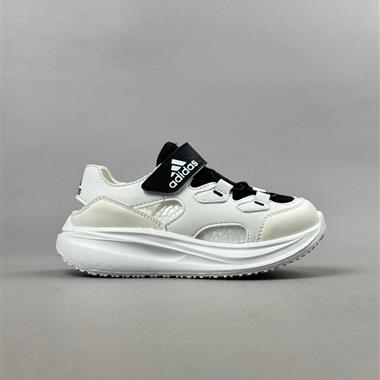Adidas 夏日穿搭涼鞋