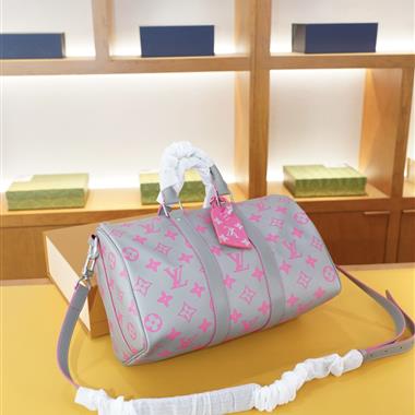 LOUIS VUITTON   2026新款男生時尚包包  尺寸：36x21x17CM