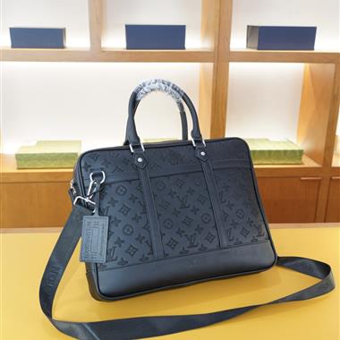 LOUIS VUITTON   2026新款男生時尚包包  尺寸：38x28x7CM