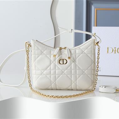 DIOR   2026新款女生時尚包包  尺寸：21*17*7CM