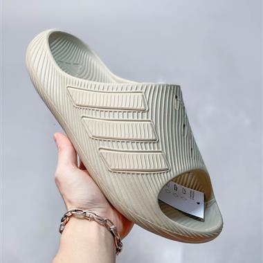 Adidas Purechill 舒適貼合一字拖鞋