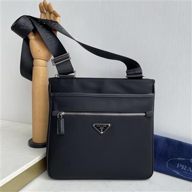 PRADA   2026新款男生時尚包包  尺寸：27×28×7CM