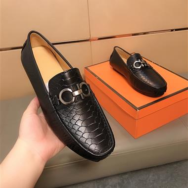 Ferragamo    2026新款男生休閒時尚鞋子