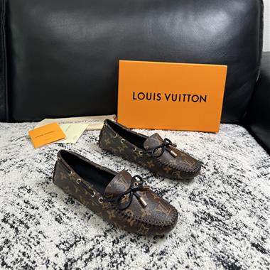Louis Vuitton   2026新款女生休閒時尚鞋子