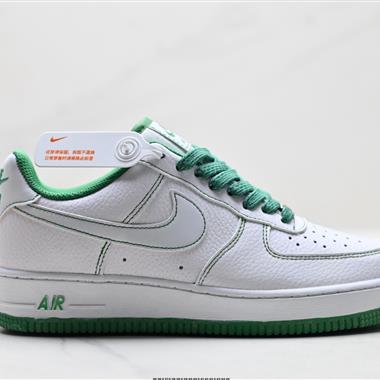 NIKE AIR FORCE 1‘07