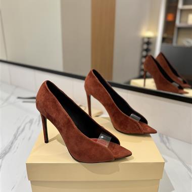 Valentino    2026新款女生休閒時尚鞋子