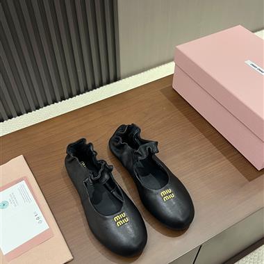 MiuMiu  2026新款女生休閒時尚鞋子