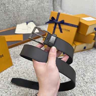 LOUIS VUITTON   2026新款時尚皮帶 3.5CM
