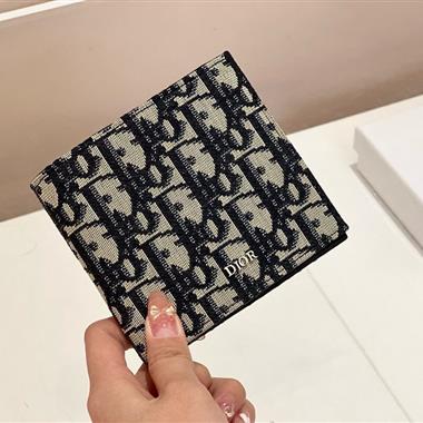 DIOR   2026新款時尚包包 尺寸：12*11CM