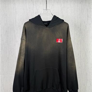 Balenciaga   2026秋冬新款帽T大學T  尺寸偏大