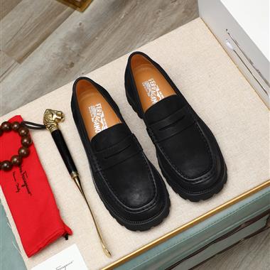Ferragamo    2026新款男生休閒時尚鞋子