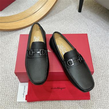 Ferragamo    2026新款男生休閒時尚鞋子