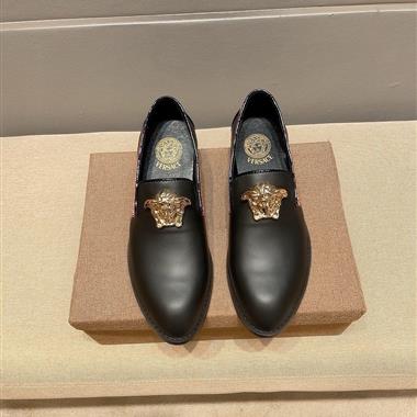VERSACE   2026新款男生休閒時尚鞋子