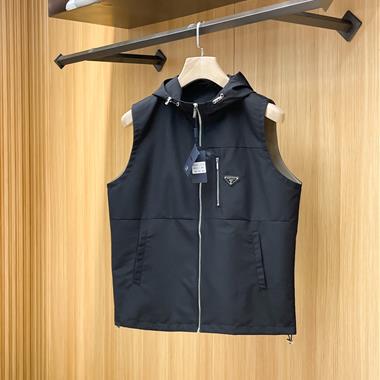 PRADA   2026秋冬新款馬甲外套