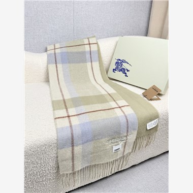 BURBERRY  2026秋冬新款時尚圍巾  尺寸：200-30