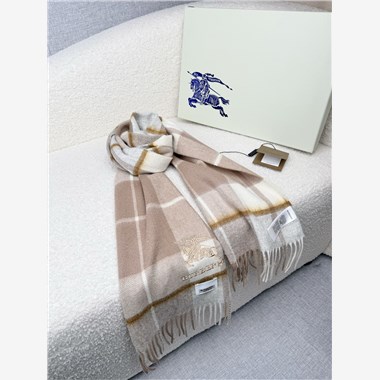 BURBERRY  2026秋冬新款時尚圍巾  尺寸：180-30