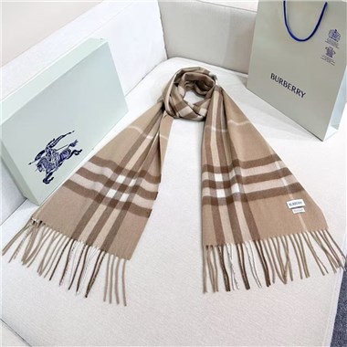 BURBERRY  2026秋冬新款時尚圍巾  尺寸：168-30