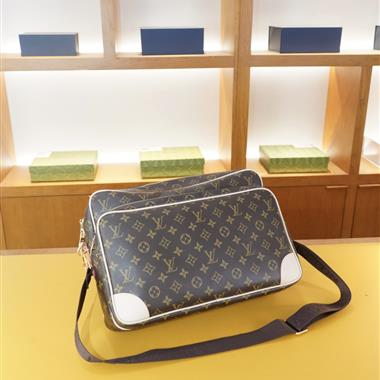 LOUIS VUITTON   2026新款男生時尚包包 尺寸：37x26x12CM