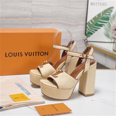 Louis Vuitton    2026新款女生休閒時尚鞋子