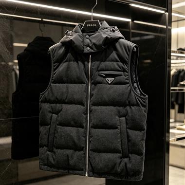 PRADA   2026秋冬新款羽絨服外套