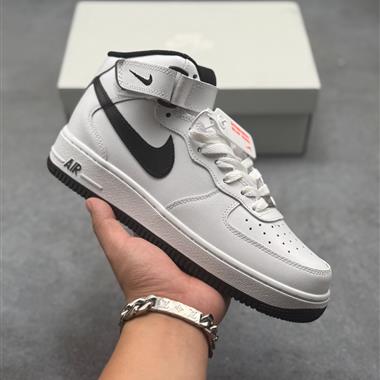 Nike Air Force 1 Mid '07 空軍一號板鞋