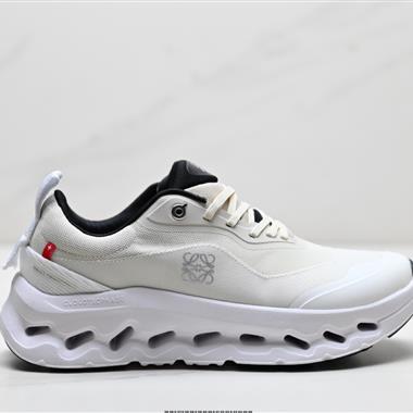 Loewe x On昂跑Cloudtilt 2.0 聯名輕量運動休閒鞋